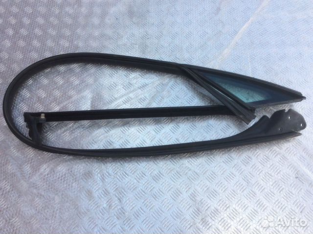Уплотнитель стекла двери форточка Mercedes W207 E Уплотнитель стекла двери форточка Mercedes W207 E