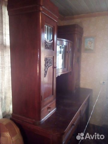 Старинный Сервант, Буфет из красного дерева IX век Старинный Сервант, Буфет из красного дерева IX век