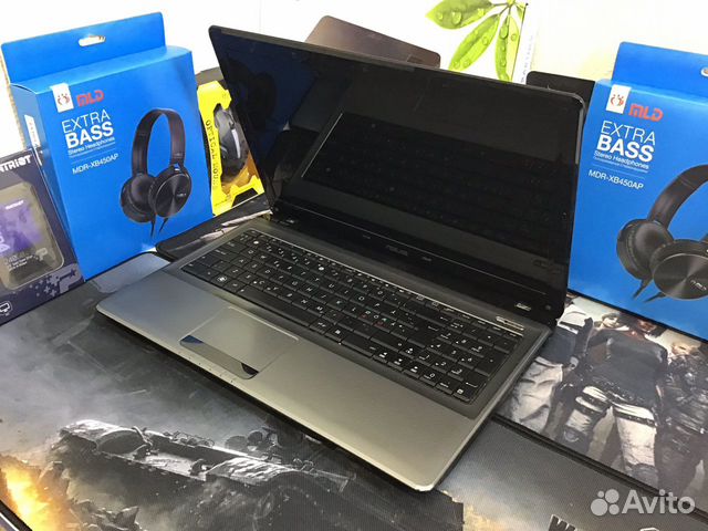 Ноутбук Asus i5/4RAM/500HDD/Radeon 1gb