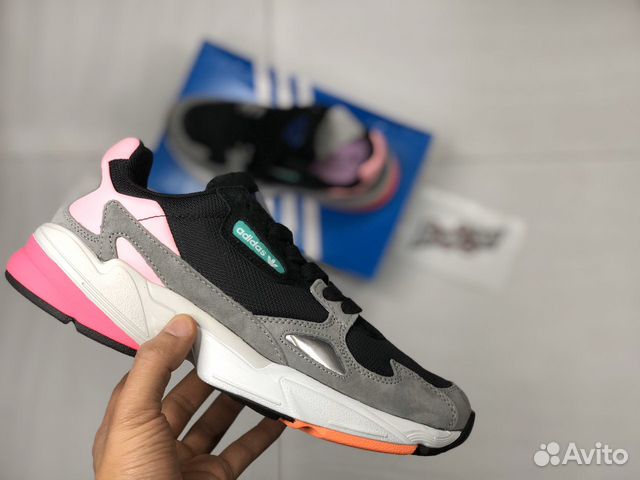 Новые Кроссовки Adidas Falcon Размеры 36-40 Есть Новые Кроссовки Adidas Falcon Размеры 36-40 Есть