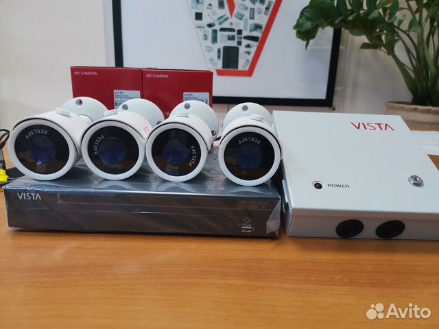 Комплект видеонаблюдения 4 AHD-камеры 8 Мп+DVR+бп Комплект видеонаблюдения 4 AHD-камеры 8 Мп+DVR+бп