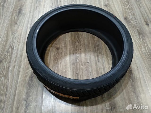 295/30R22 шины новые Yokohama Advan Sport V105 T