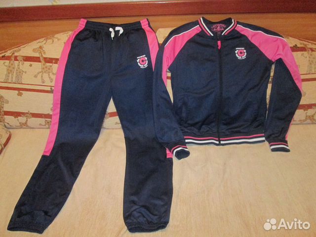 Спортивный костюм Chessford новый 158 см Спортивный костюм Chessford новый 158 см