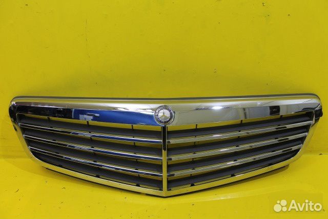 Решетка радиатора Mercedes C-Classe W204 Решетка радиатора Mercedes C-Classe W204