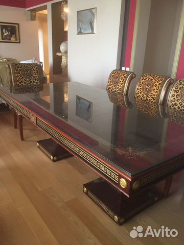 Стол обеденный