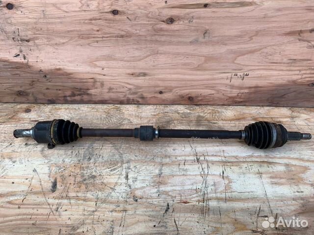 Приводной вал правый Mitsubishi Lancer 10 2.0 4B11 Приводной вал правый Mitsubishi Lancer 10 2.0 4B11