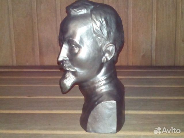 Бюст Ф.Э. Дзержинского и две кружки в подарок
