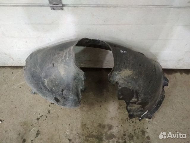 Подкрылок передний левый Ford Focus 2