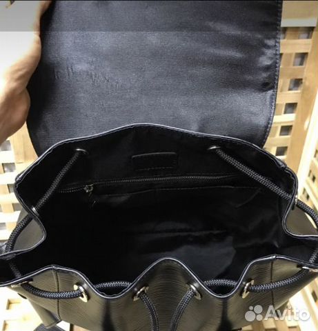 Рюкзак Louis Vuitton Supreme Черный Lv Christopher Рюкзак Louis Vuitton Supreme Черный Lv Christopher