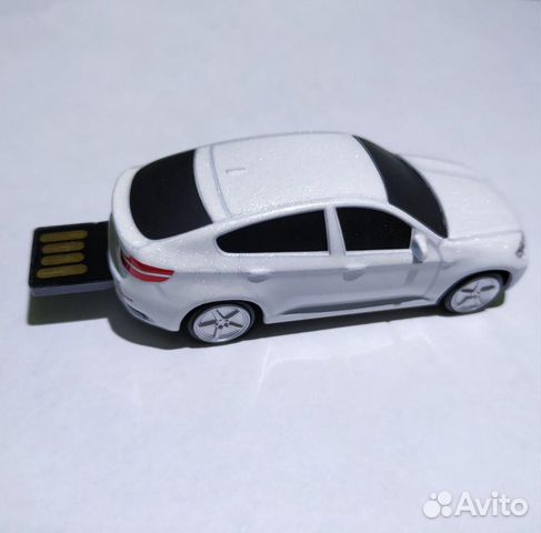 Флешка в виде автомобиля BMW