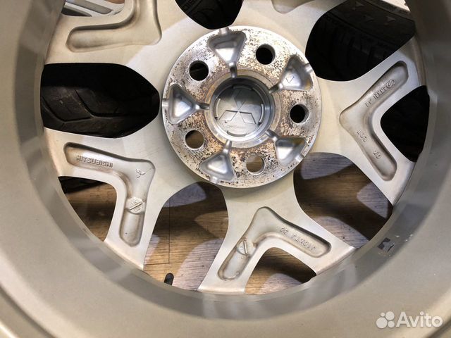 Комплект колес на Mitsubishi Outlander R18 Комплект колес на Mitsubishi Outlander R18