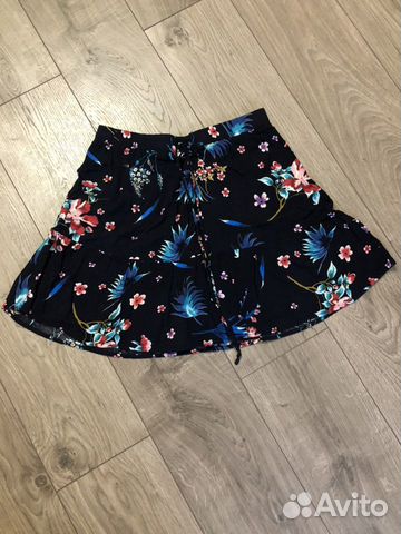 Летняя юбочка фирмы Stradivarius Летняя юбочка фирмы Stradivarius