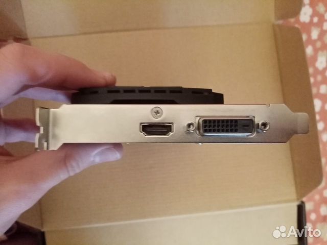 Asus GeForce GT 1030 Asus GeForce GT 1030