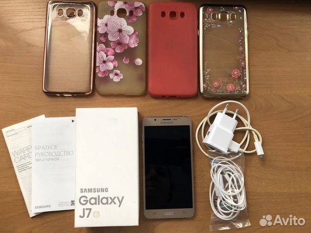 Телефон SAMSUNG Galaxy J7