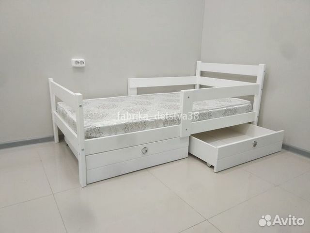 Детская кровать Детская кровать