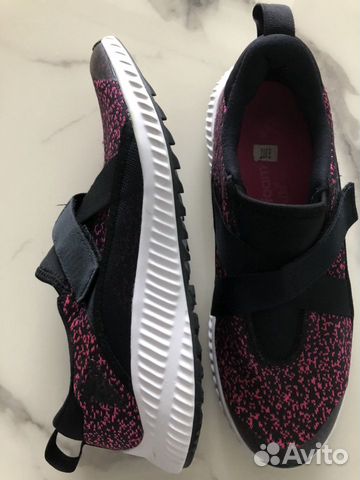 Кроссовки adidas размер 36,5 оригинал