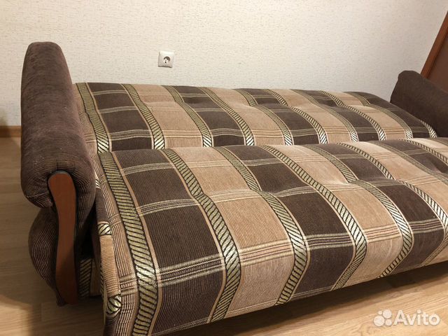 Диван