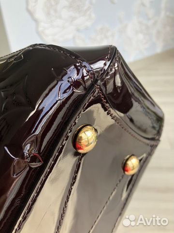 Louis Vuitton Montaigne MM цвет Amarante Кожа Mono Louis Vuitton Montaigne MM цвет Amarante Кожа Mono