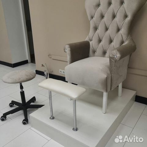 Стул для клиента в салон красоты