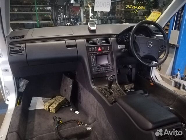 Мерседес е320 w210