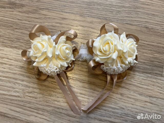 Бутоньерки