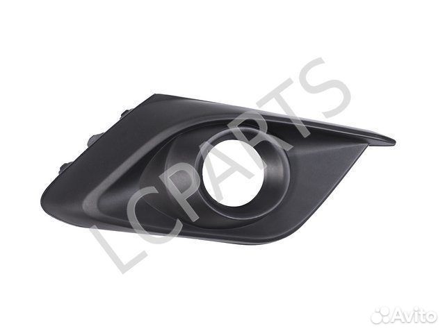 Рамка противотуманной фары передняя правая Mazda 3