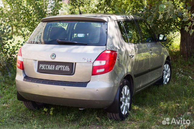 Накладка на задний бампер Skoda Fabia II 2007-2013 Накладка на задний бампер Skoda Fabia II 2007-2013