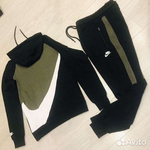 Костюм спортивный Костюм спортивный