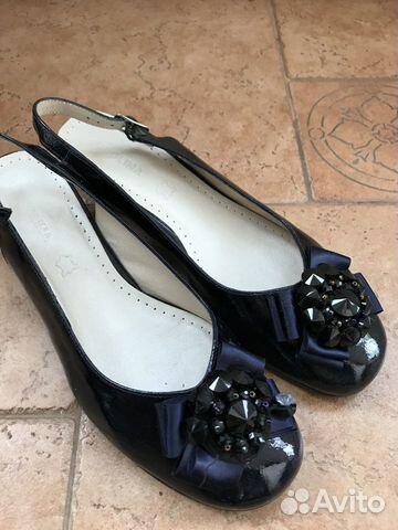 Открытые туфли Tervolina