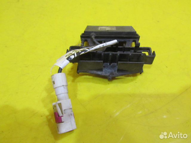 Антенна GPS Porsche Cayenne 2 958 14-17 7P5035545A Антенна GPS Porsche Cayenne 2 958 14-17 7P5035545A