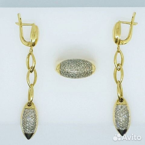 Золотой комплект с бриллиантами Золотой комплект с бриллиантами