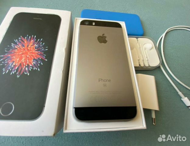 Телефон iPhone se 32 gb Телефон iPhone se 32 gb