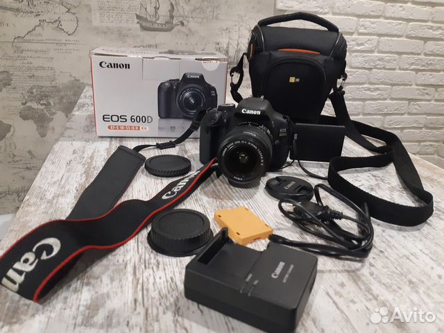 Зеркальный фотоаппарат Canon EOS 600D Зеркальный фотоаппарат Canon EOS 600D