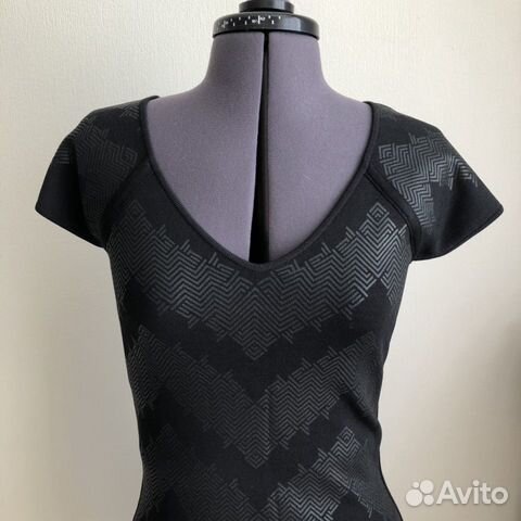 Платье трикотаж Armani Exchange 42-44 новое Платье трикотаж Armani Exchange 42-44 новое
