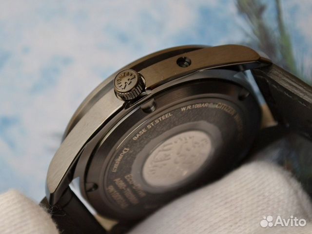 The Citizen Chronomaster AQ4054-01E The Citizen Chronomaster AQ4054-01E