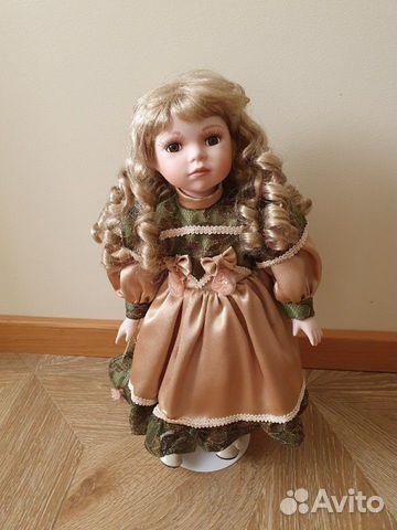 Кукла фарфоровая коллекционная