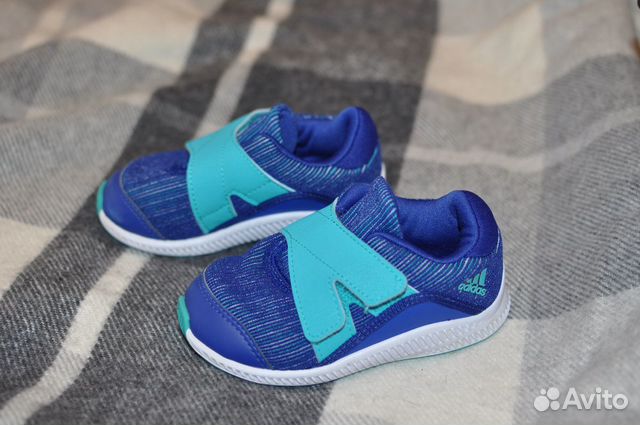 Кроссовки Adidas, оригинал, р 22