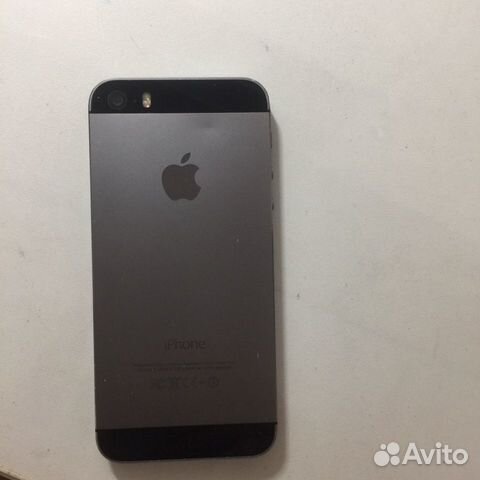 Телефон iPhone 5s