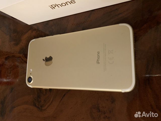 Телефон iPhone 7 Телефон iPhone 7