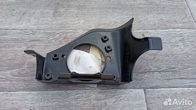 Кранштейн правый двигателя VW polo