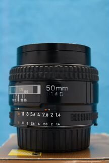 Объектив Nikon Nikkor 50mm f/1.4D + Бленда HS-9