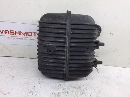 Резонатор воздушного фильтра Audi A4 2.0 tfsi