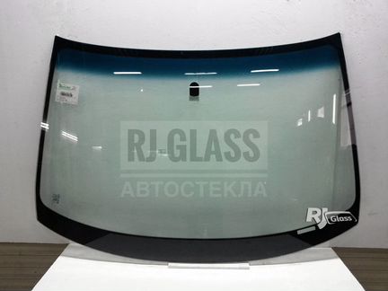 Лобовое стекло Митсубиси Аутлендер