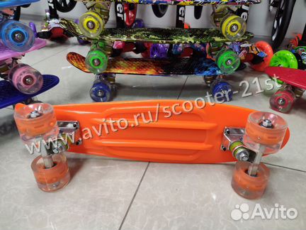 Скейтборды яркие