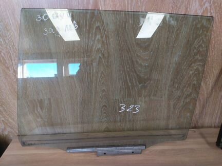 Стекло двери задней заднее левое Toyota Rav4 XA30