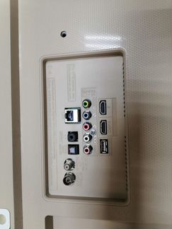 Продам телевизор lg 43 с разбитой матрицей