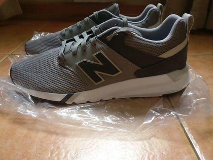 New Balance 009 Sneakers