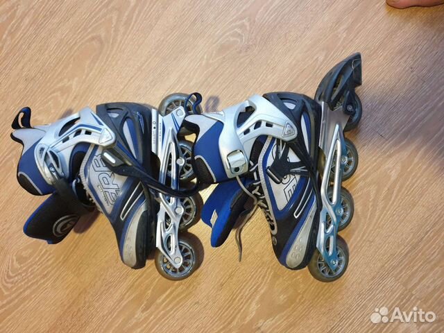 Роликовые коньки