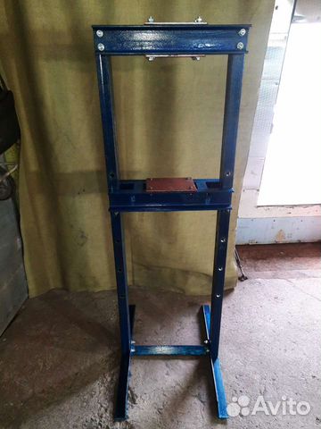 Подставка для пресса