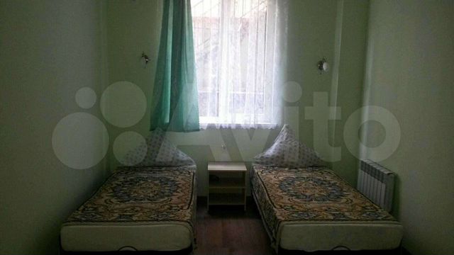 Комната 16 м² в 4-к., 1/3 эт.